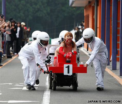 Strange and Bizarre Japanese Photos - Japan is Weird