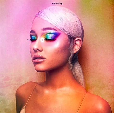 Ariana Grande Sweetener Cover Art