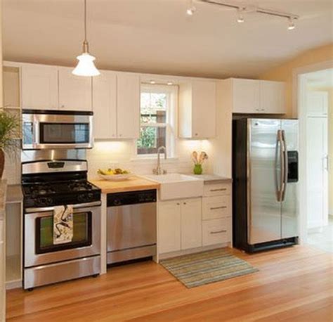 Kitchen Designs For Small Kitchens Layouts