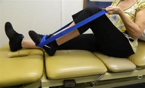 Knee Replacement Recovery: Exercises & Physical Therapy After Surgery ...