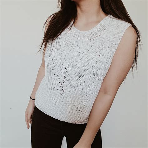 Ravelry: Thea Tank pattern by Tamera L.