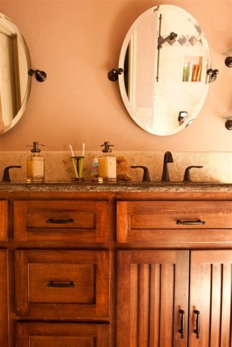 75 Modern Bathroom Ideas You'll Love - February, 2022 | Round mirror ...
