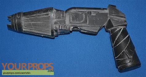 Star Trek: Voyager Kazon Phaser original movie prop