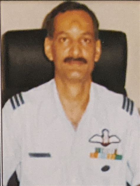 Service Record for Group Captain Ashutosh Srivastav 21250 F(P) [www.bharat-rakshak.com]