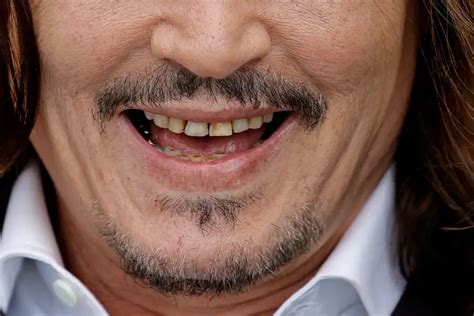 Johnny Depp Displays Brown Stained Teeth At His Latest, 55% OFF