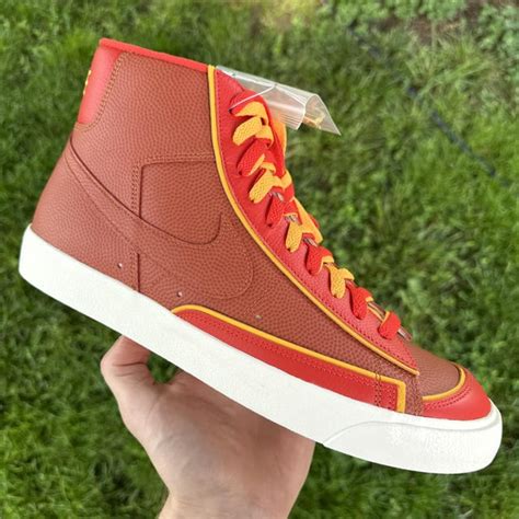 My latest KC Chiefs custom Nikes : r/KansasCityChiefs