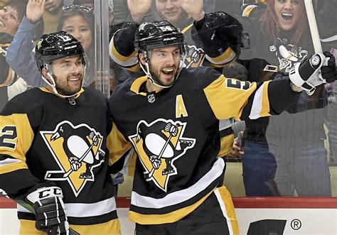 Kris Letang leaves Penguins loss in Boston with injury | Pittsburgh ...