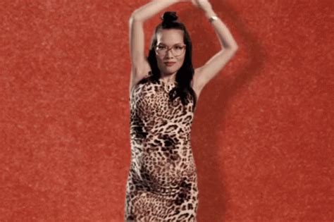 Ali Wong GIF - AliWong - Discover Share GIFs | Celebrity singers, Ali ...
