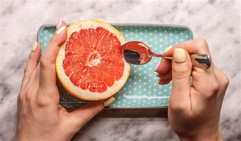 The Grapefruit Diet and You: What’s the Scoop?