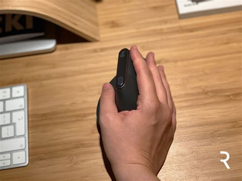 Uściśnij dłoń myszce - Test i recenzja myszy wertykalnej Logitech MX Vertical