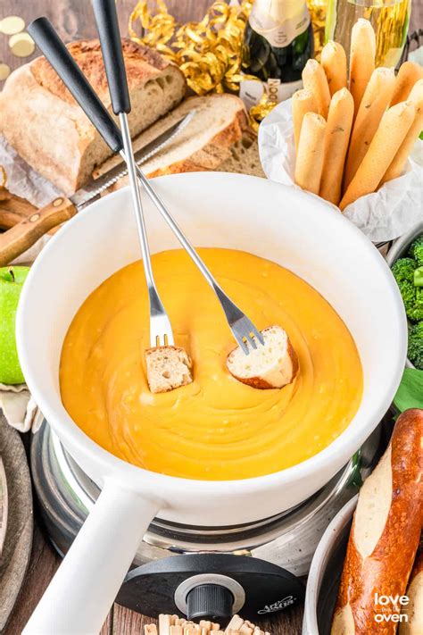 Copycat Melting Pot Cheese Fondue Recipe