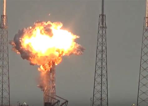 SpaceX Falcon 9 Explodes During Routine Test - SpaceRef