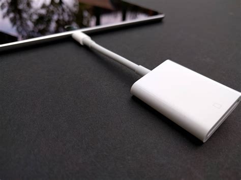 Apple’s First SuperSpeed USB Lightning Accessory: The Lightning to SD ...