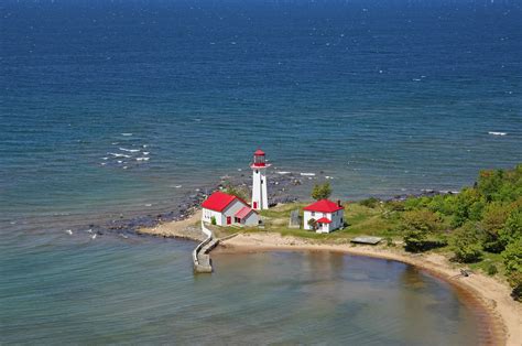 Ile Parisienne Light Lighthouse in Sault Ste. Marie, ON, Canada - lighthouse Reviews - Phone ...