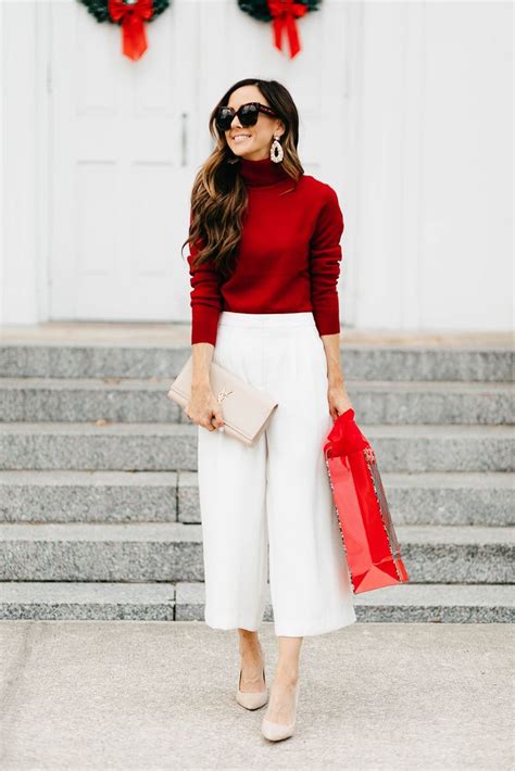 What To Wear On Christmas Day | Alyson Haley | Christmas outfit casual ...