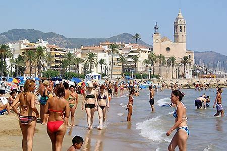 Sitges: de la Ribera Beach (3/36) - VIRTOURIST.COM