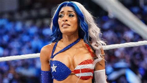 WWE Hall Of Famers Say Zelina Vega Should Have Won SmackDown Women's Championship - WrestleTalk