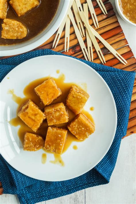 #FoodieExtravaganza Caramel: Fa'ausi (Samoan Coconut Caramel Bread) - Tara's Multicultural Table