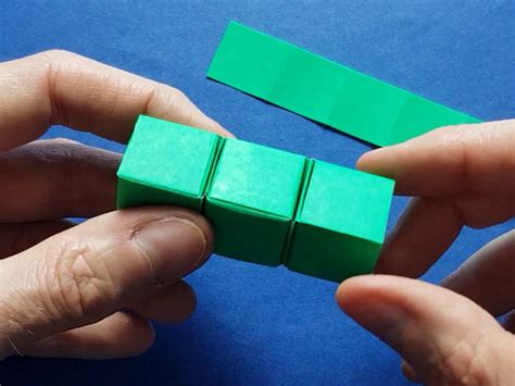 How to join origami cubes