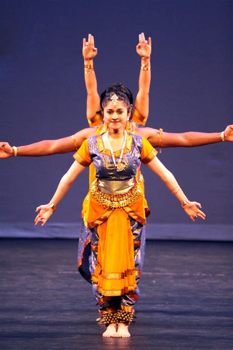File:Indian-dance-multiple-arms.jpg - Wikimedia Commons