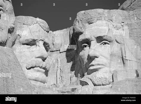 Mount rushmore Black and White Stock Photos & Images - Alamy
