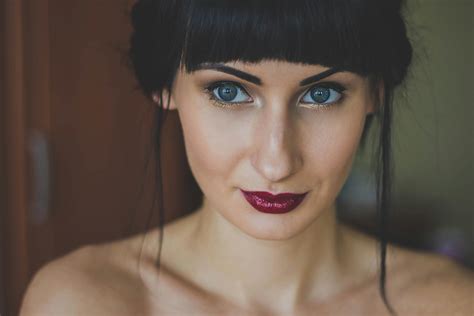 Woman Wearing Black Mascara and Red Lipstick · Free Stock Photo