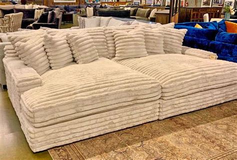 This Super Soft Throw Blanket Sofa Looks Like The Most Cozy Couch Ever | Theater recliners, Sale ...