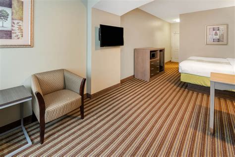 La Quinta Inn & Suites by Wyndham Broussard - Lafayette Area | Broussard, LA Hotels