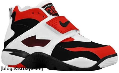 Nike Air Diamond Turf - Black/Varsity Red-White- SneakerFiles