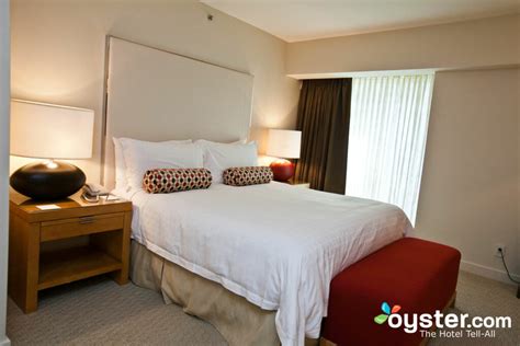 Four Seasons Hotel Seattle Review: What To REALLY Expect If You Stay