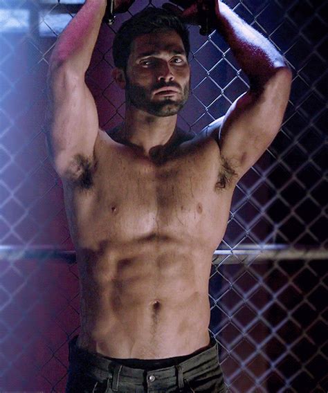 When He Flexes His Muscles and Your Body Shivered | Tyler Hoechlin Shirtless on Teen Wolf GIFs ...