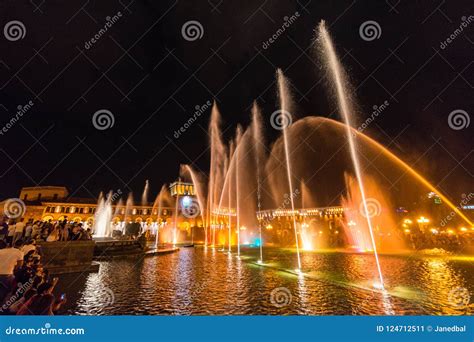 Singing and Dancing Fountains, Republic Square, Yerevan, Armenia ...