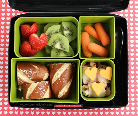 Laptop Lunches soft pretzel school lunch with kiwi strawbe… | Flickr