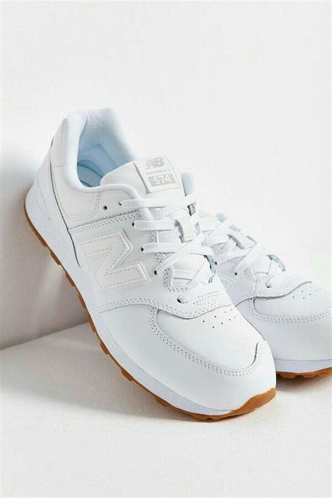 Sneakers Mode, Retro Sneakers, Retro Shoes, Sneakers Fashion, Shoes ...