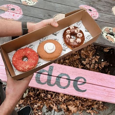 Vegan Bakery Shops Near Me: 26 Spots to Grab Tasty Doughnuts, Pastries, and More | VegNews