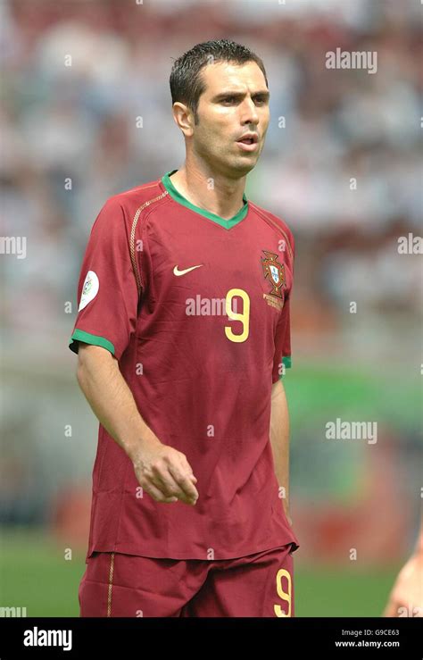 Pauleta portugal hi-res stock photography and images - Alamy