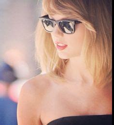 Taylor 7/11/14 in NYC wearing Ray Bans Long Live Taylor Swift, Taylor Swfit, The Girl Who ...