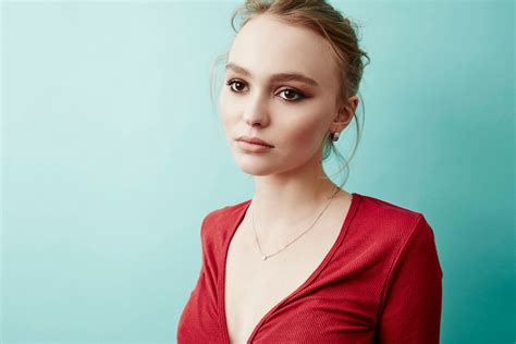 Download Brown Eyes French Actress Model Celebrity Lily-Rose Depp HD Wallpaper