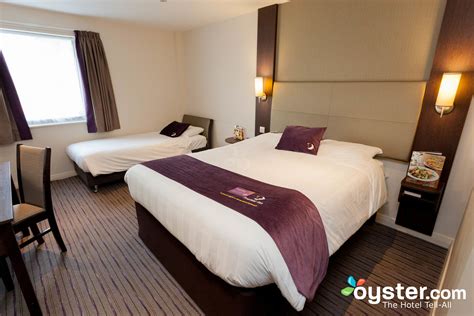 Premier Inn Worcester City Centre Hotel - Thyme Restaurant & Bar at the Premier Inn Worcester ...