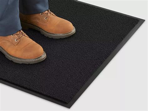 Deluxe Carpet Mat - 3 x 12', Black H-885BL - Uline