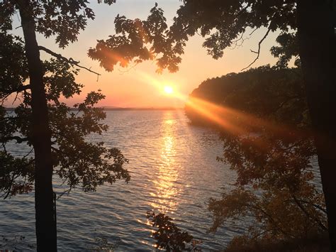 Sunrise at Castle Rock Lake : r/wisconsin