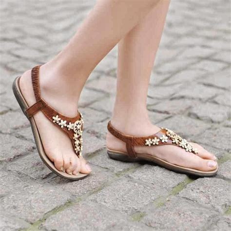 Stylish Collection Of Flat Sandals For Teen Ages And Young Girls From ...