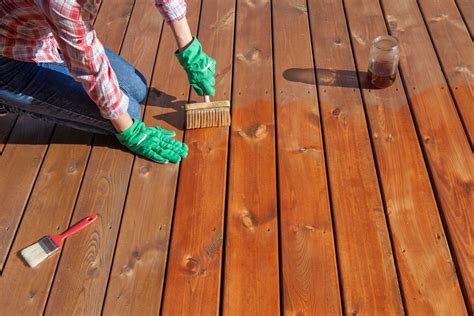 What Color Deck Goes With A Brown House? [11 Good Options]