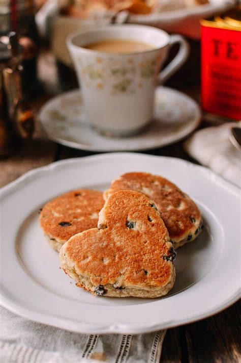 Traditional Welsh Cakes | Recipe | Berries recipes, Welsh cakes recipe ...