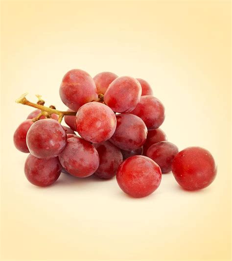 14 Proven Health Benefits Of Red Grapes + Nutritional Value