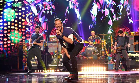 Coldplay Live in Singapore 2017 - concertkaki.com