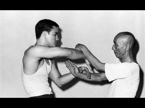 BRUCE LEE's WING CHUN and training in MARTIAL ARTS - YouTube