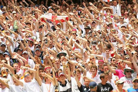 Barmy Army celebrates England's Ashes victory | London Evening Standard ...