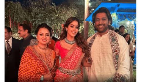Janhvi Kapoor drops photos with MS Dhoni and wife Sakshi from Anant ...
