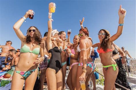 Beautiful People Ibiza Boat Party Playa d'en Bossa 2018 | What to do in Ibiza?